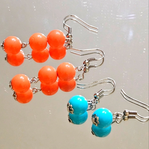 Chic Orange and Blue Beaded Earrings - Picture 1 of 4